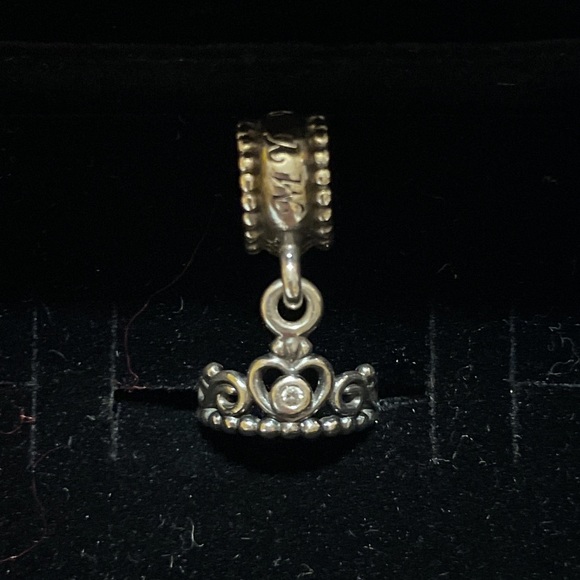Authentic Pandora My Princess crown charm moments collection 👑 - Picture 2 of 3